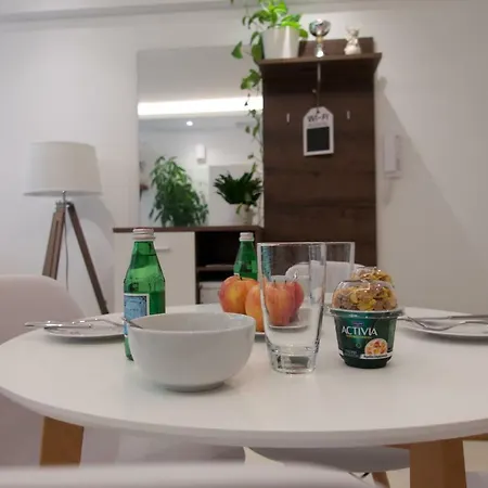 Green Olivia - Brand New, Apartment