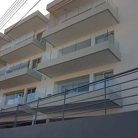 Green Olivia - Brand New, Apartment